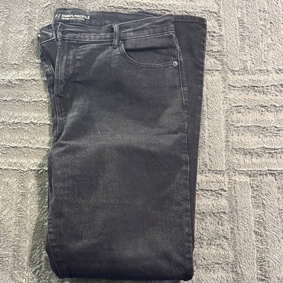 Old Navy Women's Straight Leg Jeans - Black - Picture 1 of 3